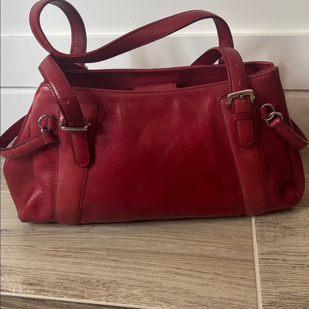 Alfani Crimson Leather Purse in excellent condition